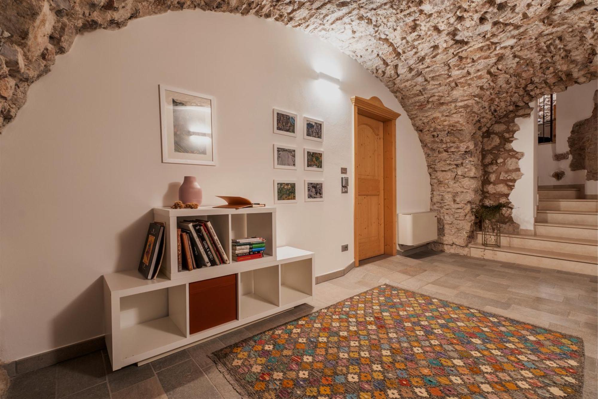 Pietra Rara Apartments بياتراموراتا المظهر الخارجي الصورة